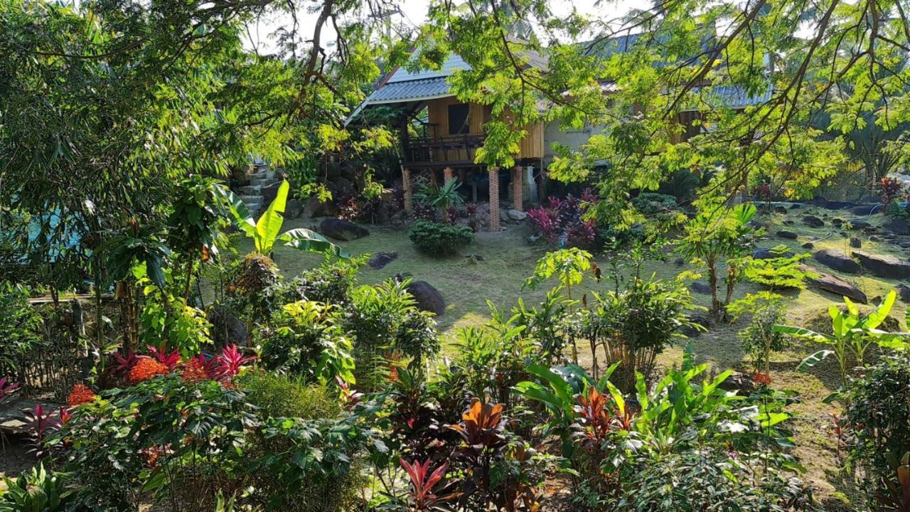 فندق Wooden Hut Koh Kood Ko Kut المظهر الخارجي الصورة