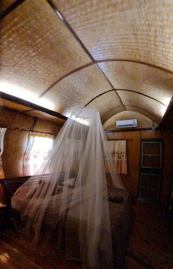 فندق Wooden Hut Koh Kood Ko Kut المظهر الخارجي الصورة
