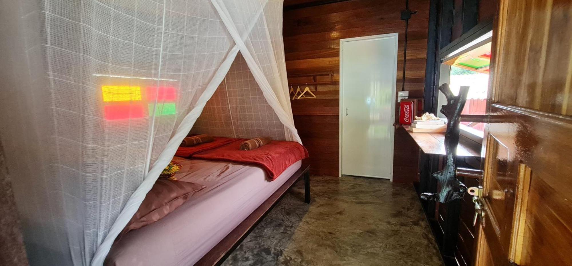 فندق Wooden Hut Koh Kood Ko Kut المظهر الخارجي الصورة